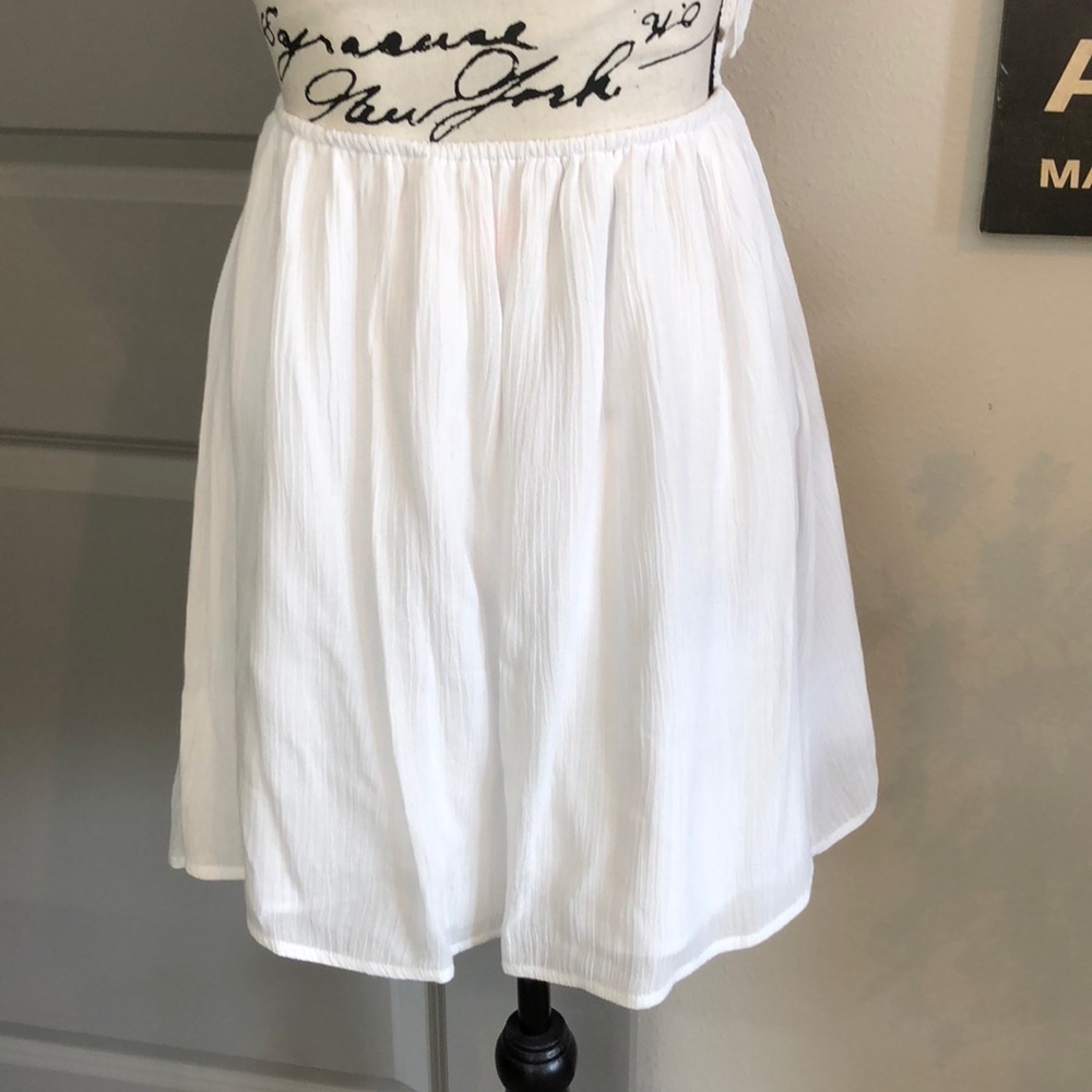 Last One!!❤️White & Ivory Halter Dress❤️ - Picture 8 of 8